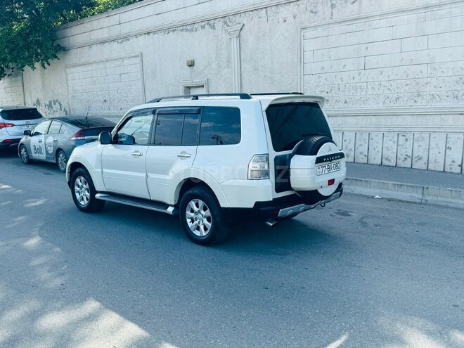 Mitsubishi Pajero 2008, 196,000 km - 3.0 l - Bakı