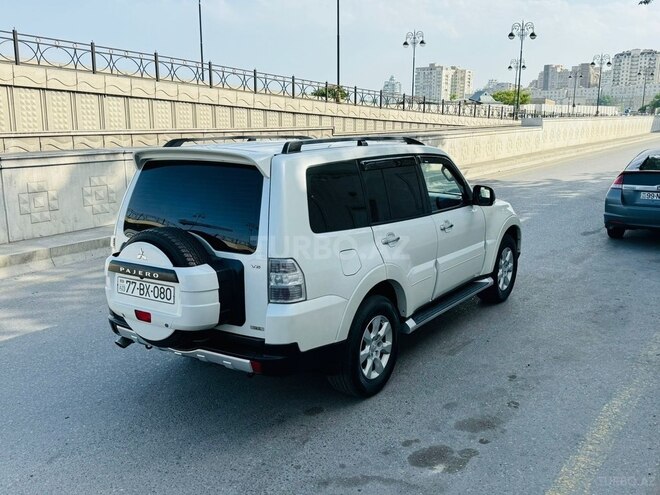 Mitsubishi Pajero 2008, 196,000 km - 3.0 l - Bakı