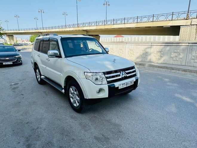 Mitsubishi Pajero 2008, 196,000 km - 3.0 l - Bakı