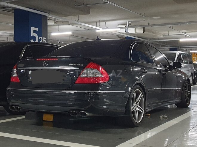 Mercedes E 240 2005, 299,000 km - 2.6 l - Bakı