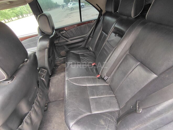 Mercedes E 240 2000, 396,000 km - 2.6 l - Gəncə