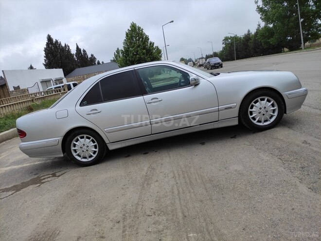 Mercedes E 240 2000, 396,000 km - 2.6 l - Gəncə