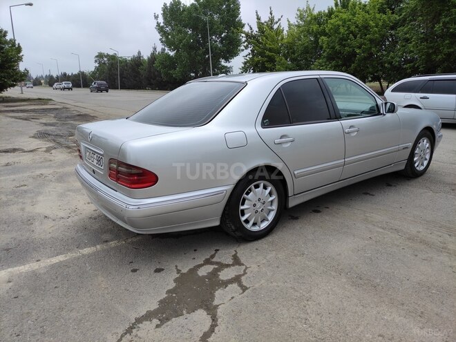 Mercedes E 240 2000, 396,000 km - 2.6 l - Gəncə