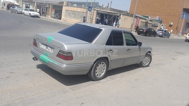 Mercedes E 220 1994, 597,430 km - 2.2 l - Bakı