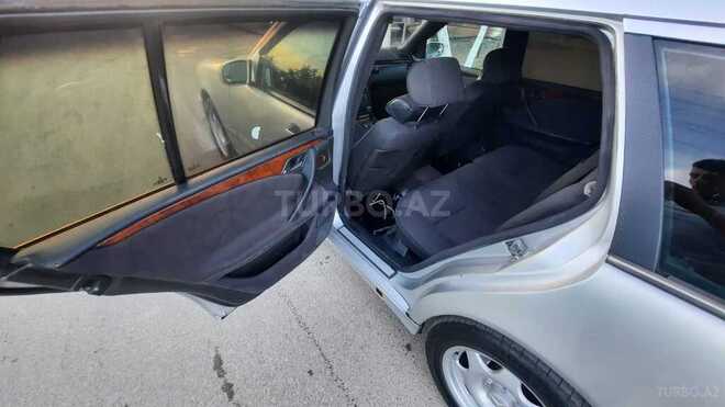 Mercedes E 220 d 2001, 447,409 km - 2.2 л - Sumqayıt