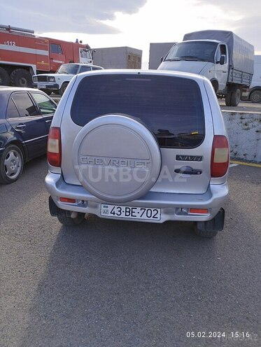 Chevrolet Niva 2006, 245,000 km - 1.7 л - Lerik