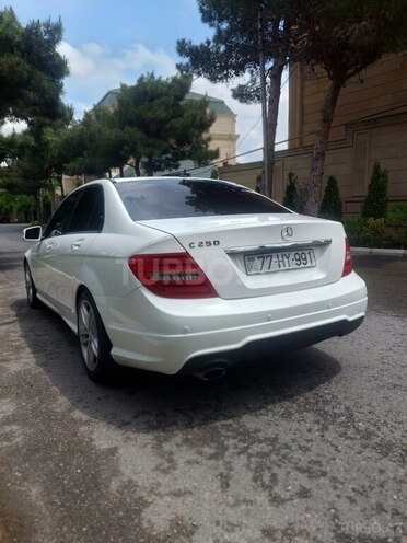Mercedes C 250 2014, 259,320 km - 1.8 l - Bakı