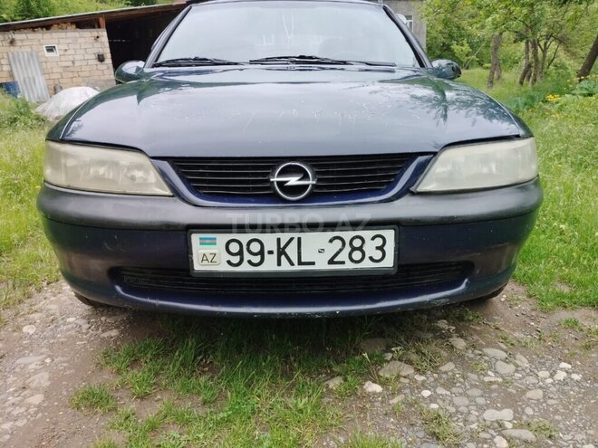 Opel Vectra 1999, 350,000 km - 1.6 l - Quba