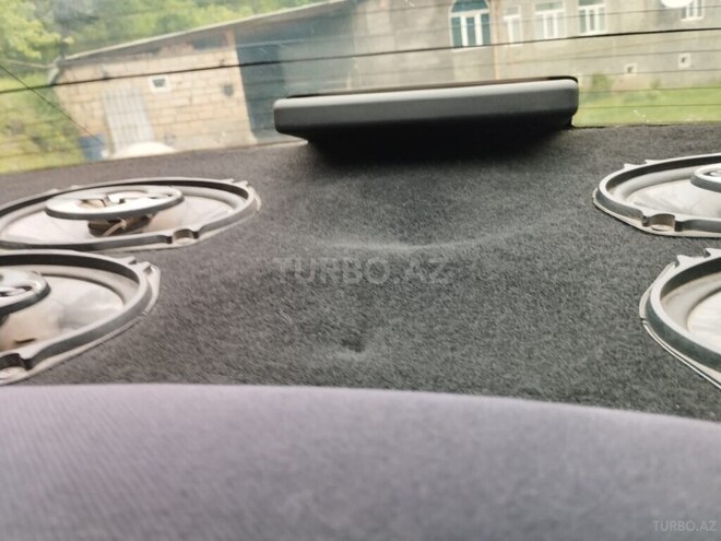 Opel Vectra 1999, 350,000 km - 1.6 l - Quba