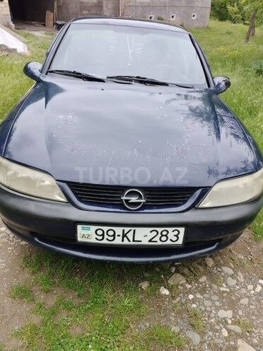 Opel Vectra 1999, 350,000 km - 1.6 l - Quba