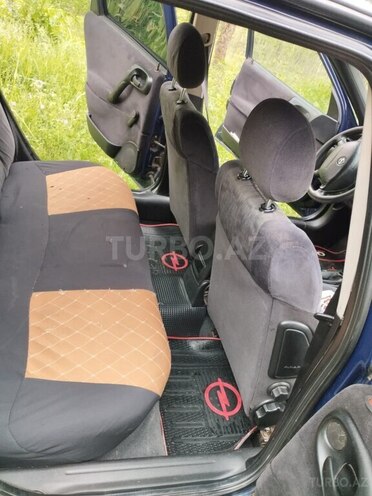 Opel Vectra 1999, 350,000 km - 1.6 l - Quba