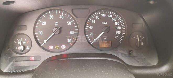 Opel Astra 2009, 283,111 km - 1.4 l - Yevlax