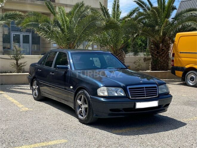 Mercedes C 200 1998, 284,467 km - 2.0 l - Bakı