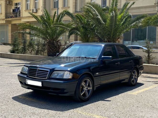 Mercedes C 200 1998, 284,467 km - 2.0 l - Bakı