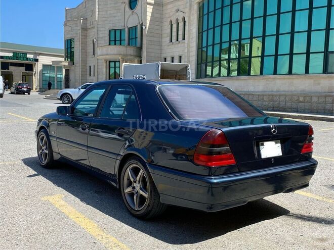 Mercedes C 200 1998, 284,467 km - 2.0 l - Bakı