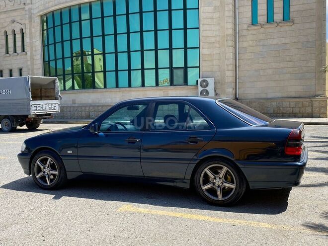 Mercedes C 200 1998, 284,467 km - 2.0 l - Bakı