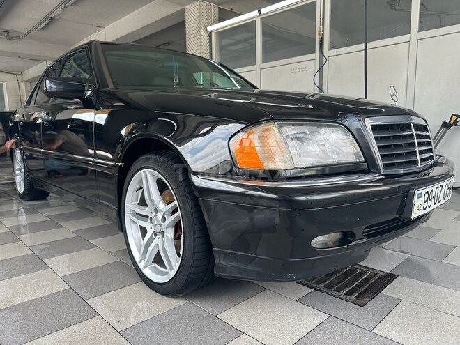 Mercedes C 230 1999, 290,000 km - 2.3 л - Bakı