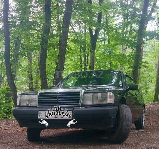 Mercedes 190 1991, 320,000 km - 1.8 l - Quba