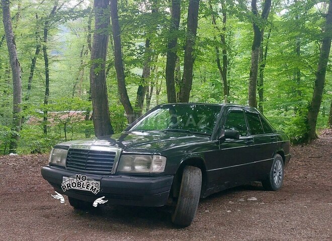 Mercedes 190 1991, 320,000 km - 1.8 l - Quba