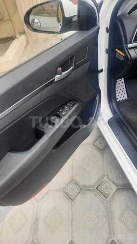 Hyundai Avante 2017, 28,000 km - 1.6 l - Bakı