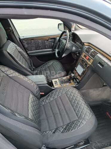 Mercedes E 230 1996, 244,000 km - 2.3 л - Şəki