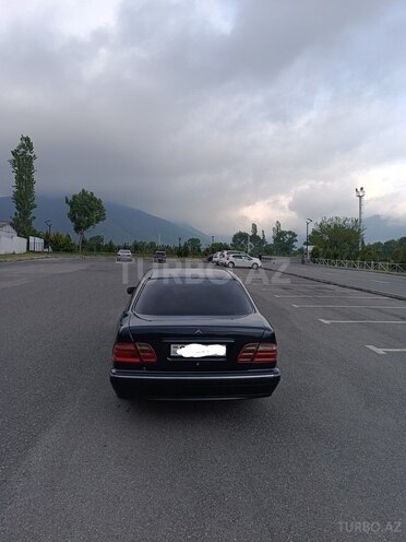 Mercedes E 230 1996, 244,000 km - 2.3 л - Şəki