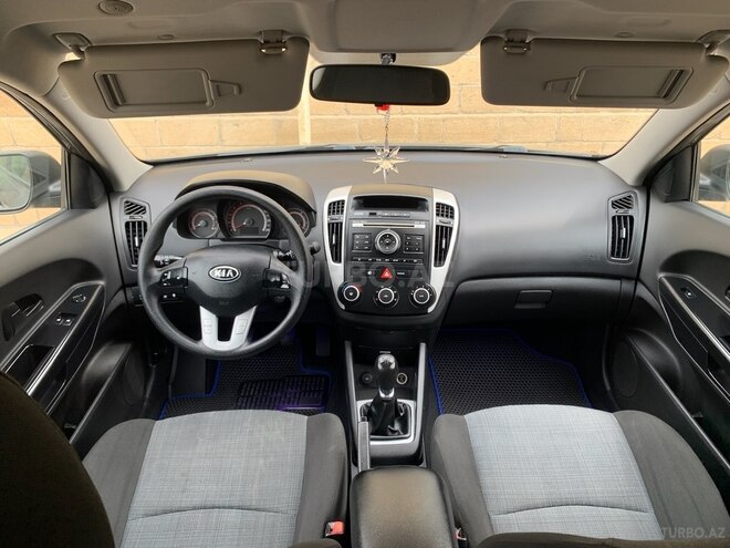 Kia Ceed 2010, 131,000 km - 1.4 л - Şirvan
