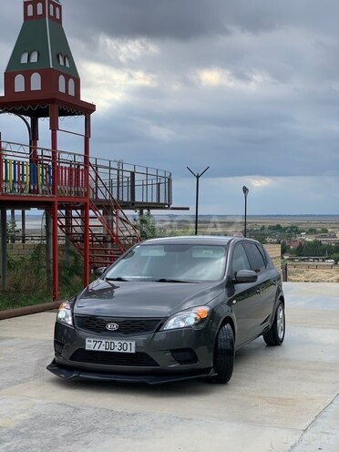 Kia Ceed 2010, 131,000 km - 1.4 л - Şirvan