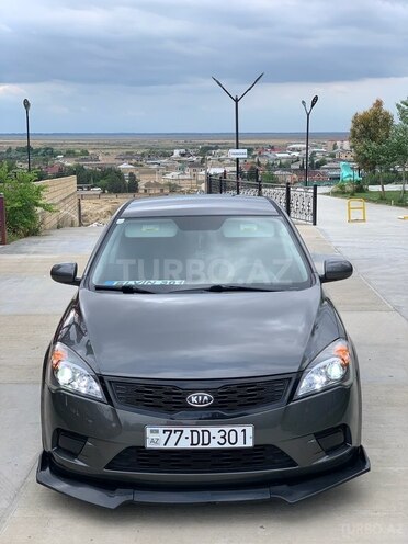 Kia Ceed 2010, 131,000 km - 1.4 л - Şirvan