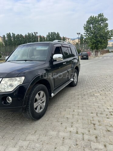 Mitsubishi Pajero 2008, 285,000 km - 3.0 л - Bakı