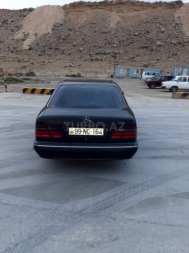 Mercedes E 220 d 1999, 553,000 km - 2.2 л - Bakı