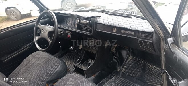 LADA (VAZ) 2104 1993, 85,000 km - 1.6 l - Salyan