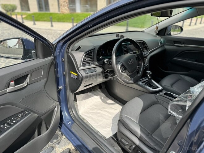 Hyundai Avante 2016, 128,900 km - 1.6 l - Bakı