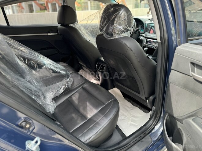 Hyundai Avante 2016, 128,900 km - 1.6 l - Bakı