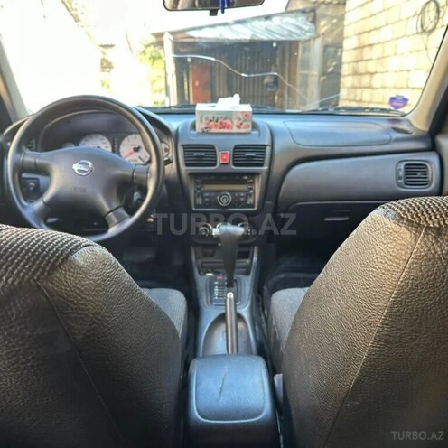 Nissan Sunny 2010, 213,741 km - 1.6 l - Beyləqan