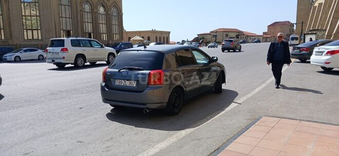 Toyota Corolla 2005, 240,000 km - 1.4 l - Bakı
