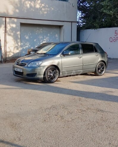 Toyota Corolla 2005, 240,000 km - 1.4 l - Bakı
