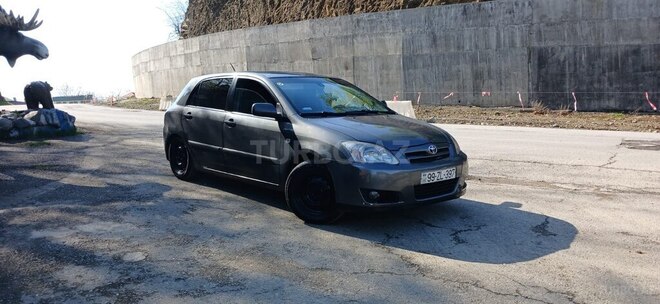 Toyota Corolla 2005, 240,000 km - 1.4 l - Bakı