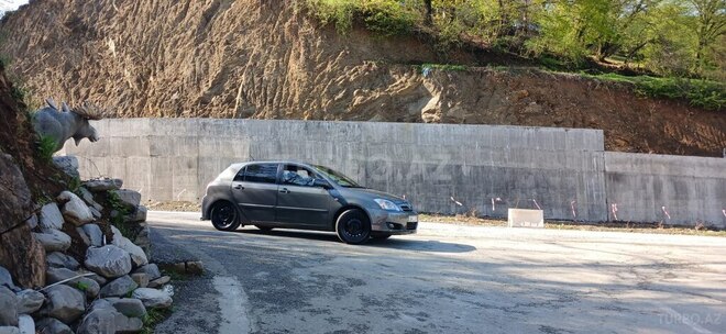 Toyota Corolla 2005, 240,000 km - 1.4 l - Bakı