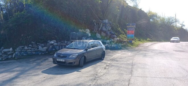 Toyota Corolla 2005, 240,000 km - 1.4 l - Bakı