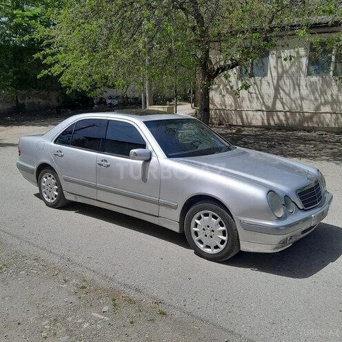 Mercedes E 220 d 2000, 350,000 km - 2.2 l - Bakı