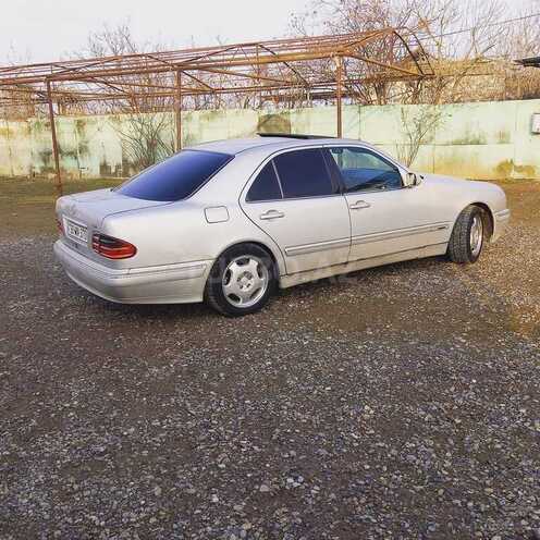Mercedes E 220 d 2000, 354,236 km - 2.2 l - Bakı