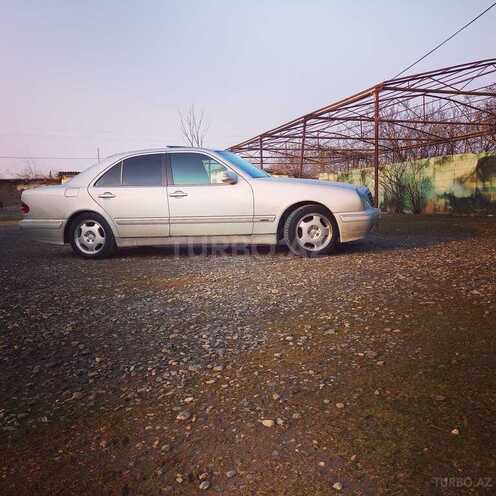 Mercedes E 220 d 2000, 354,236 km - 2.2 l - Bakı