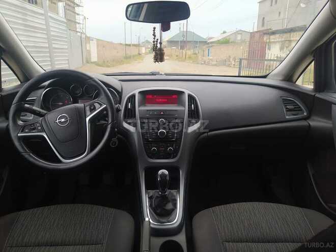 Opel Astra 2012, 237,900 km - 1.3 l - Bakı