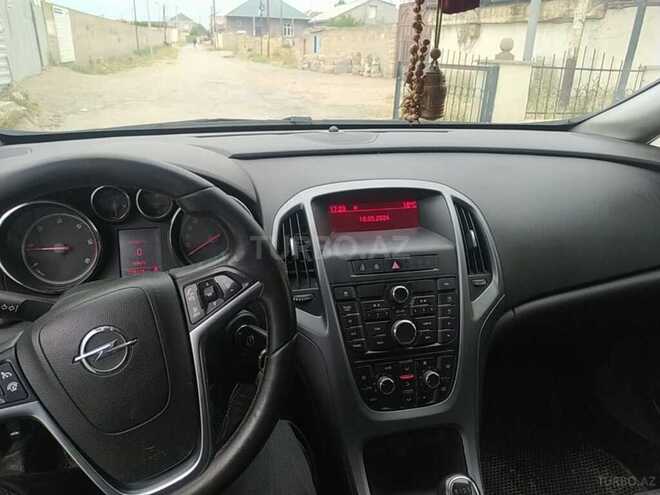 Opel Astra 2012, 237,900 km - 1.3 l - Bakı