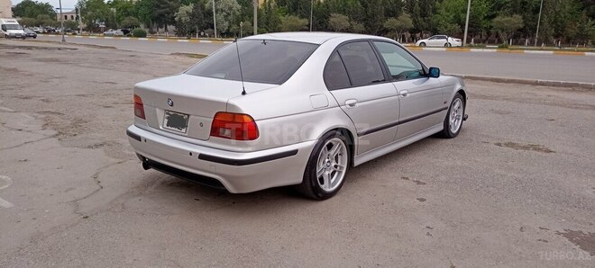 BMW 530 2000, 242,000 km - 3.0 l - Sumqayıt