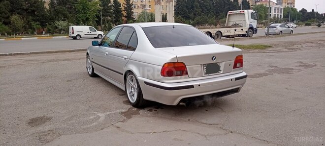 BMW 530 2000, 242,000 km - 3.0 l - Sumqayıt