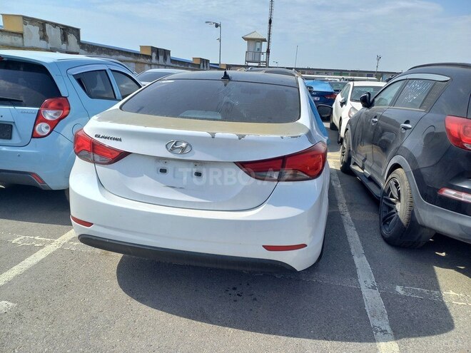 Hyundai Elantra 2016, 132,000 km - 1.8 l - Bakı