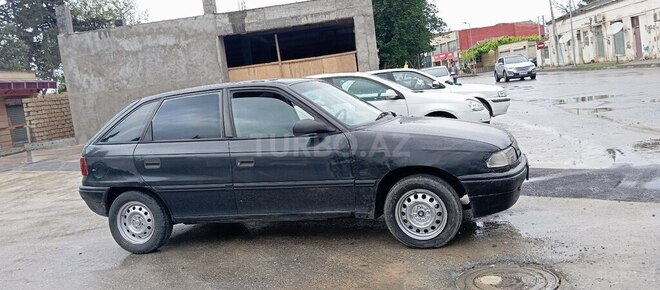 Opel Astra 1994, 394,000 km - 1.6 l - Bakı