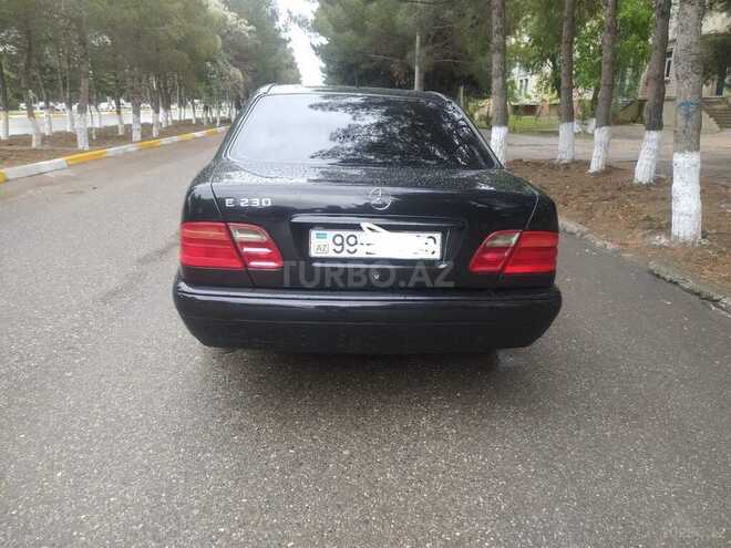 Mercedes E 230 1997, 397,660 km - 2.3 l - Sumqayıt